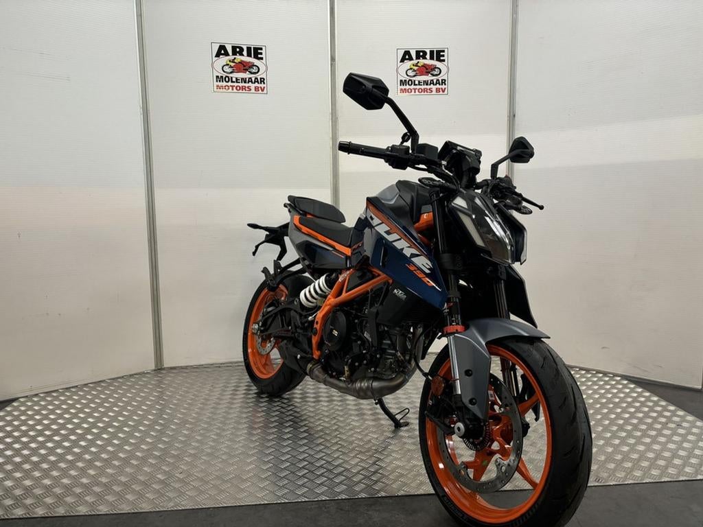 KTM 390 Duke ABS (bj 2025) - foto 3