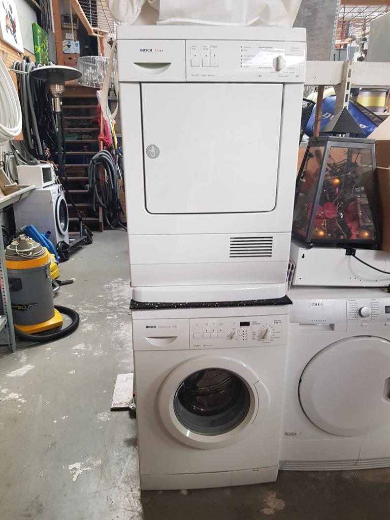 Bosch set wasmachine en droger, Ophalen, 6 tot 8 kg, Kringloopafrika, Zo goed als nieuw