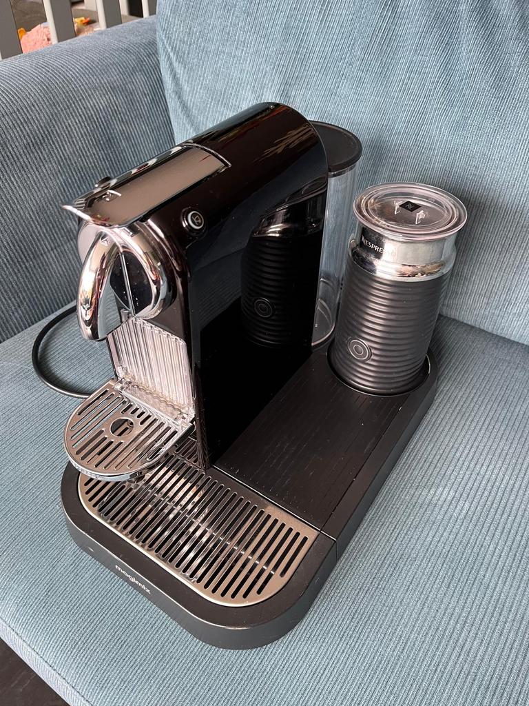 Nespresso Magimix koffiezetapparaat, Witgoed en Apparatuur, Koffiezetapparaten, Gebruikt, Espresso apparaat, Ophalen of Verzenden