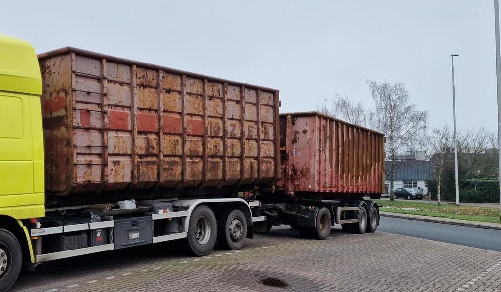 Haakarm container set 2x 7mtr, Ophalen