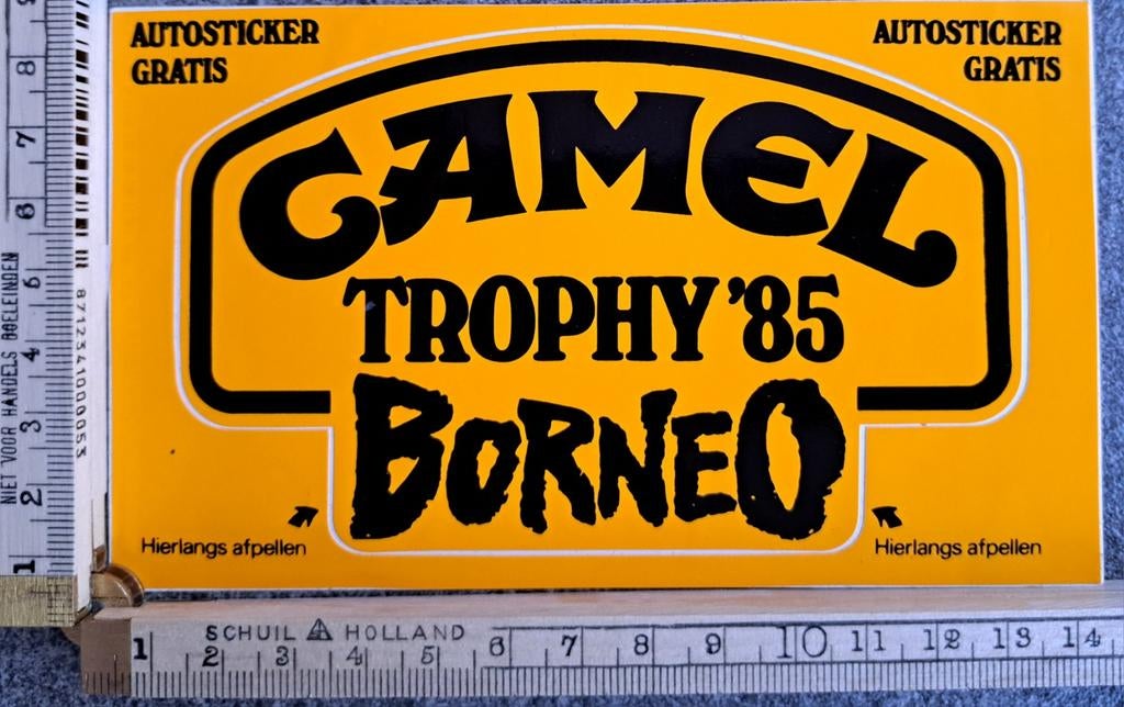 Vintage autosticker Camel Trophy 85 Borneo logo garage, Verzamelen, Ophalen of Verzenden, Zo goed als nieuw