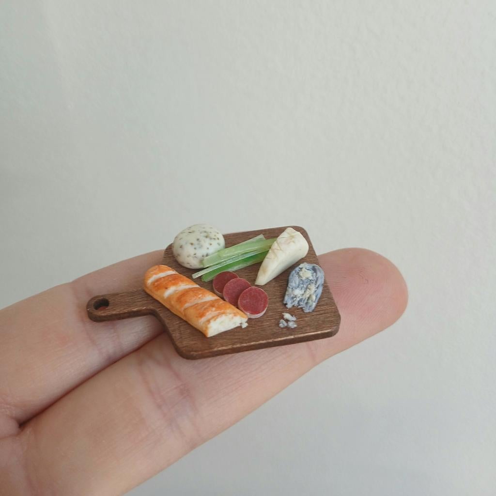 Poppenhuis 1.12 snackplankje, Verzamelen, Poppenhuizen en Toebehoren, Ophalen of Verzenden, Poppenhuis