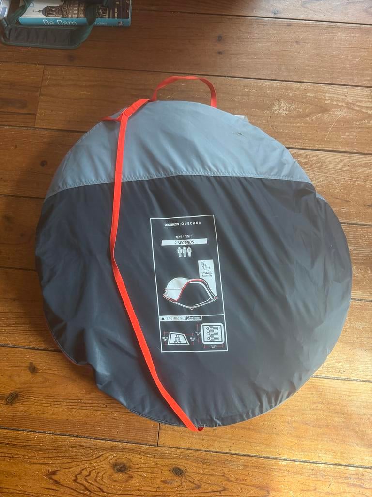 Quechua 2 Seconds FRESH & BLACK 3-persoons tent, Caravans en Kamperen, Ophalen of Verzenden, Gebruikt, Tot en met 3