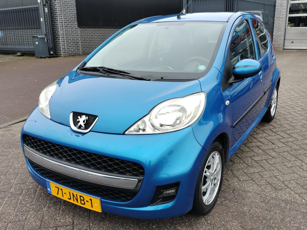 Peugeot 107 1.0-12V XS Automaat 14'' L.M.V Nw APK (bj 2009), Stof, Gebruikt, Metallic lak, 68 pk