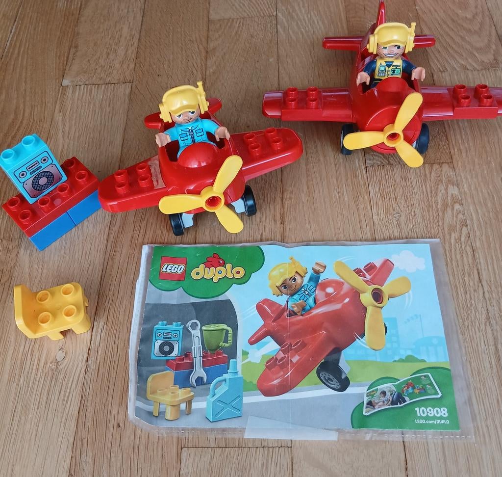 Duplo Lego 10908  En Vliegtuig 62681, Ophalen of Verzenden, Zo goed als nieuw, Losse stenen, Duplo