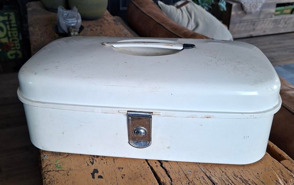 Vintage broodtrommel, Antiek en Kunst, Curiosa en Brocante, Ophalen of Verzenden