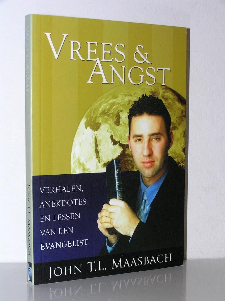 John T.L. Maasbach - Vrees en angst, Ophalen of Verzenden, Zo goed als nieuw, Christendom | Katholiek