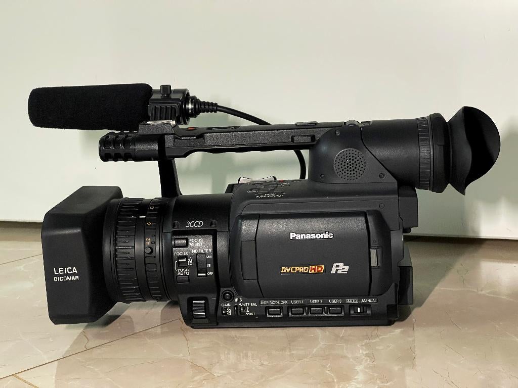 PANASONIC AG-HVX200E + AJ-PCS060G Portable P2 Store Drive, Audio, Tv en Foto, Videocamera's Digitaal, N, Panasonic, N, 20x of meer