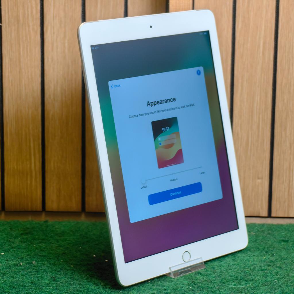 Apple iPad 6 | 32 GB | LTE, Apple, Zo goed als nieuw, Support@apple.com, One Apple Park Way
Cupertino, CA 95014
United States