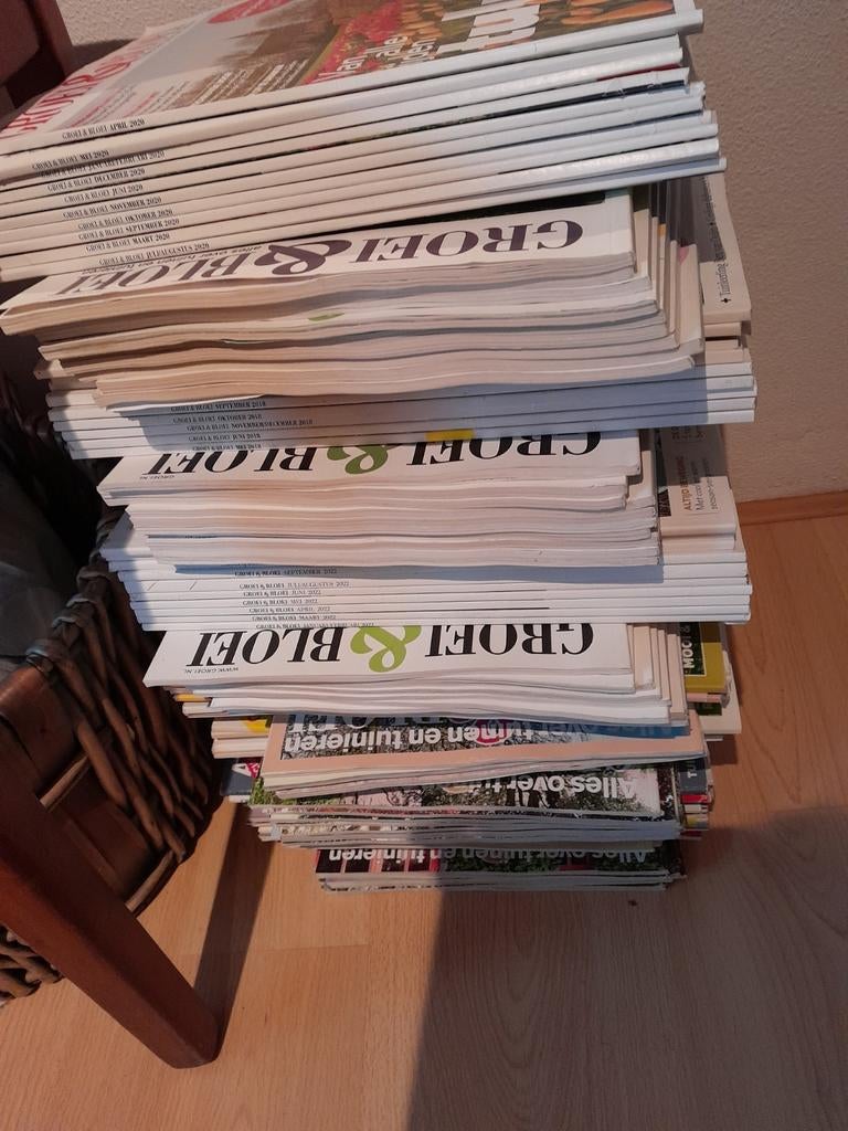 Tijdschriften  GROEI & BLOEI  2010 - 2023 Tuin liefhebbers, Ophalen of Verzenden, Zo goed als nieuw, Tuinieren en Tuinplanten