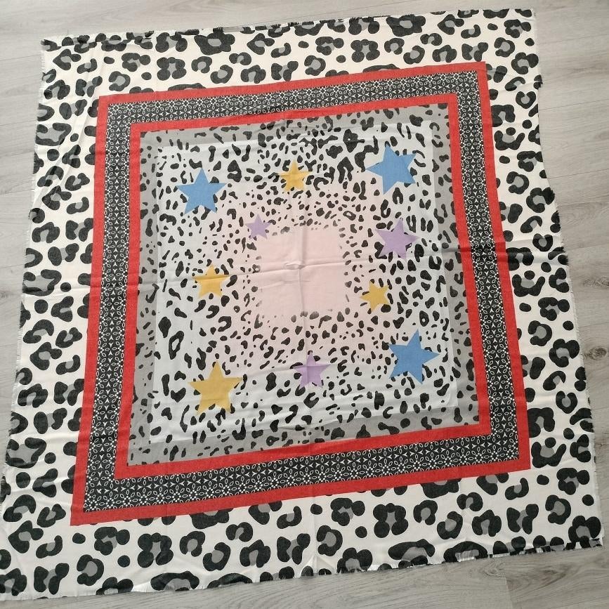 Grote omslag doek merk KEY LARGO / 135 x 140 cm - NIEUW, Overige typen, Overige kleuren, Verzenden, Maat 42/44 (L)