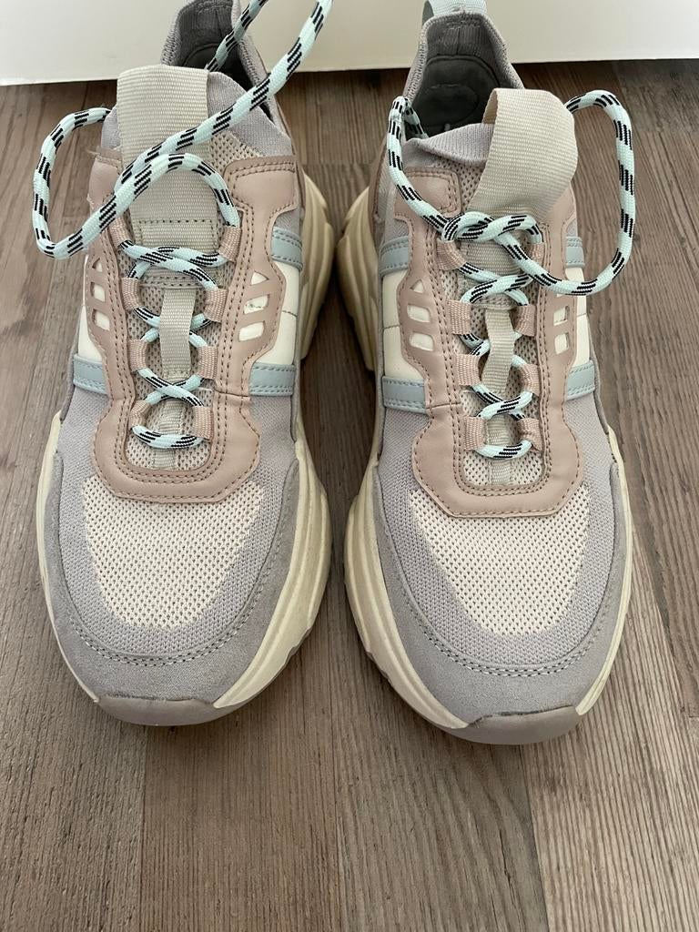 Dad sneakers pastel kleuren van h&m maat 38, Ophalen of Verzenden, Roze, Sneakers of Gympen, Zo goed als nieuw