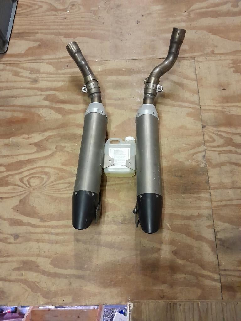 Uitlaatdempers Yamaha R1, Ophalen, Gebruikt