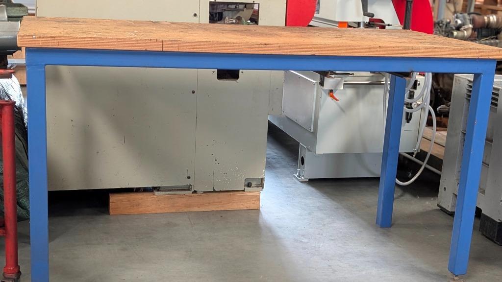 zware werkbank, Doe-het-zelf en Verbouw, Werkbanken, Ophalen of Verzenden, Zo goed als nieuw, 170 cm of meer, Bankschroef