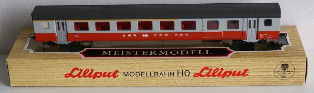 Liliput 887 50 SBB Swiss-Express 1e klas rijtuig type AD III, Gelijkstroom, Wagon, Ophalen of Verzenden, Zo goed als nieuw