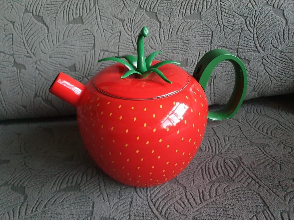 Vintage Theepot Copco Aardbei - thee pot, Overige materialen, Overige typen, Ophalen of Verzenden, Zo goed als nieuw