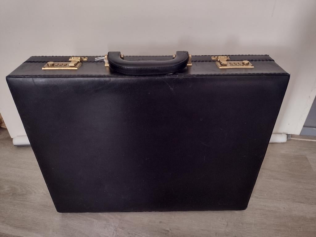 Leren akte koffer, attache koffer, van Samsonite, Slot, Ophalen of Verzenden, Zo goed als nieuw, 35 tot 45 cm