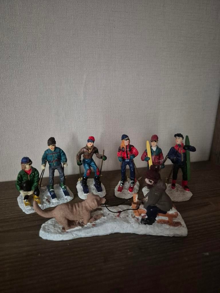 Kerstdorp set figuren kersthuisjes, Diversen, Ophalen of Verzenden, Zo goed als nieuw