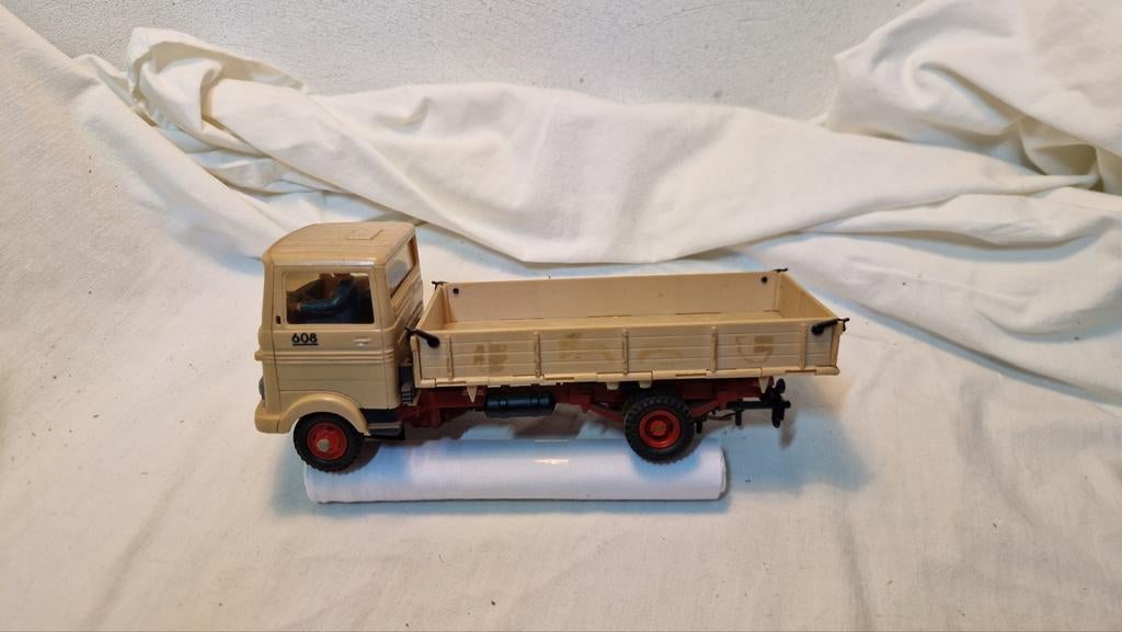 Stabo vrachtwagen A62 Mercedes modelbaan, Hobby en Vrije tijd, Modelauto's | 1:32, Ophalen of Verzenden, Zo goed als nieuw, Bus of Vrachtwagen