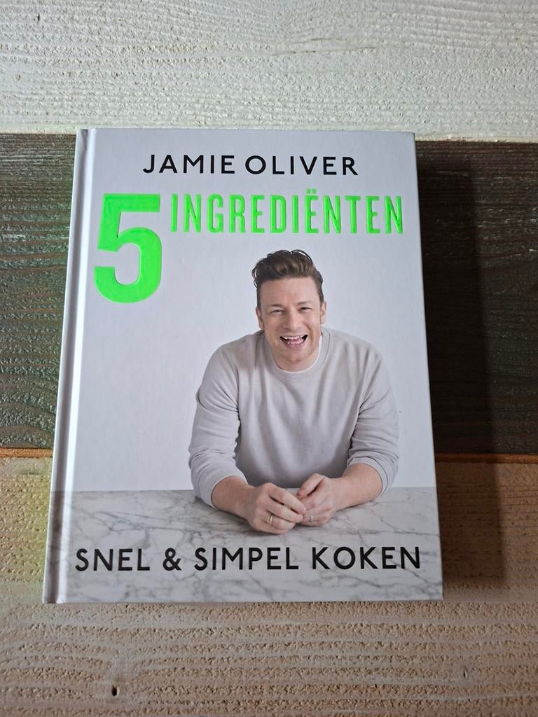 Jamie Oliver: 5 Ingrediënten - Snel & Simpel Koken, Ophalen, Hoofdgerechten, Zo goed als nieuw, Jamie Oliver