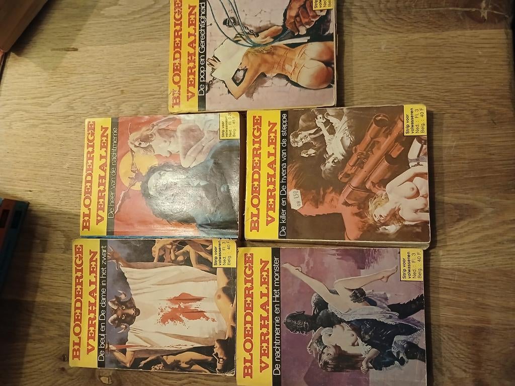 Stripverhaal strips pockets 60er jaren volwassenen 12 stuks, Boeken, Ophalen