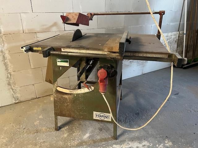 Professionele Harwi zaagtafel 380 Volt, Ophalen, Gebruikt, Cirkelzaag, 70 mm of meer