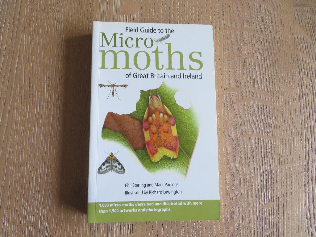 Micro moths, Ophalen of Verzenden, Gelezen, Overige onderwerpen, Phil Sterling and Mark Parsons