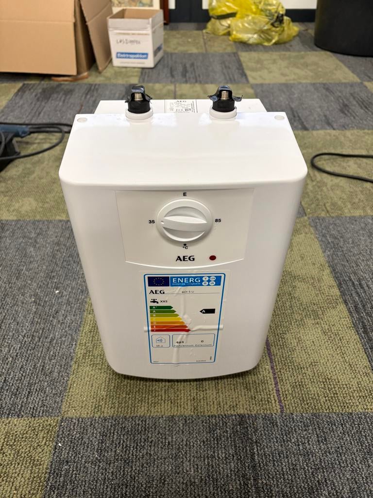 AEG 5L Lage Druk Boiler - 2kW, Gebruikt, Minder dan 3 jaar oud, Minder dan 20 liter, Boiler