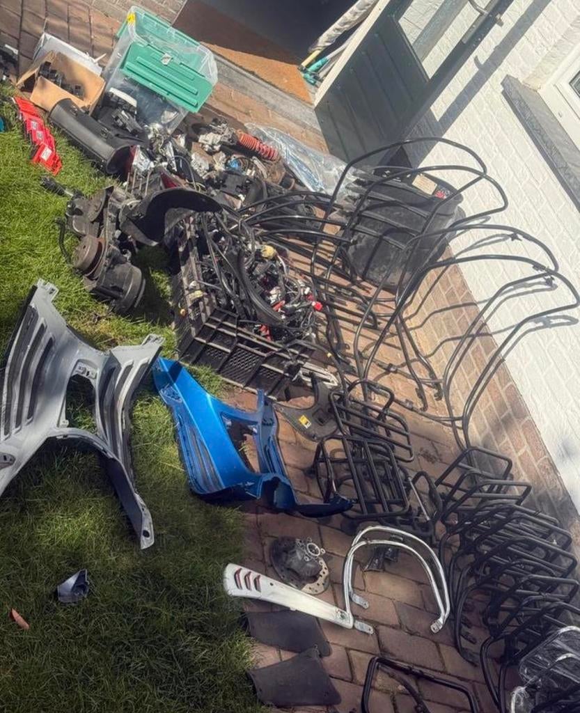 Vespa sprint onderdelen!, Doe-het-zelf en Verbouw, Metalen, Zo goed als nieuw, Ophalen of Verzenden