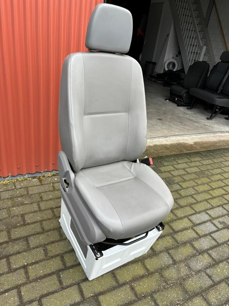stoel volkswagen crafter mercedes sprinter grijze kunstleder, Ophalen of Verzenden, Mercedes-Benz