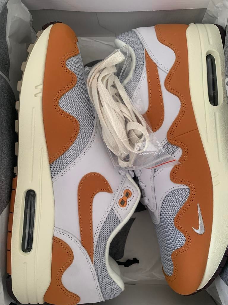 Nike Air Max 1 Patta Monarch maat 44,5 nieuw., Kleding | Heren, Schoenen, Overige kleuren, Nieuw, Ophalen of Verzenden, Sneakers of Gympen