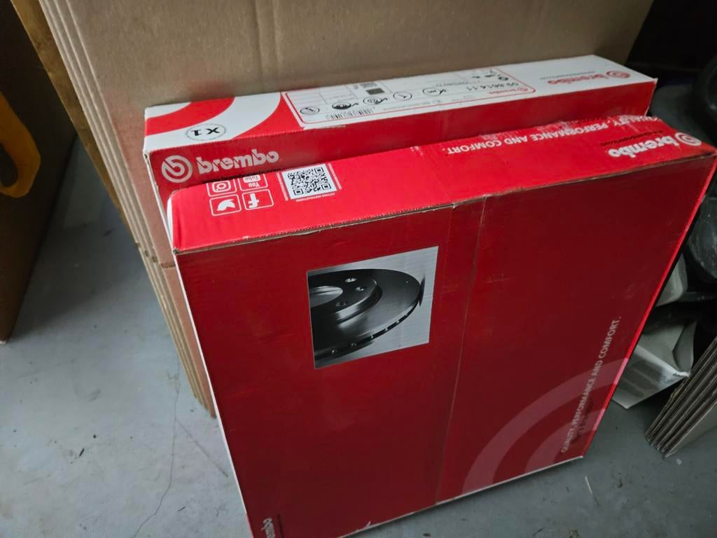 Brembo Remschijven Volvo S60 (I) & V70 330mm nieuw, Ophalen of Verzenden