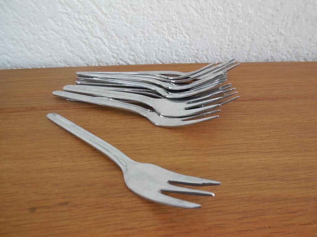 Gebakvorkjes, Ophalen, Zo goed als nieuw, Rvs of Chroom, Vaatwasserbestendig