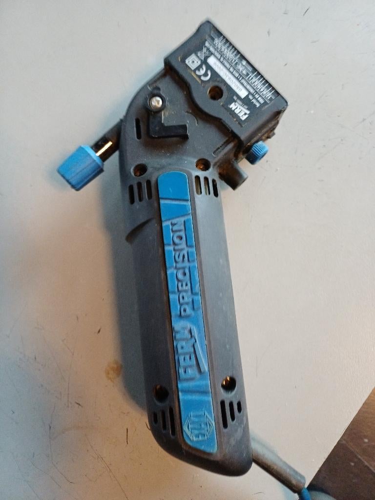 mini hand cirkelzaag in koffer, Doe-het-zelf en Verbouw, Gereedschap | Zaagmachines, Ophalen, Minder dan 30 mm, Cirkelzaag, Zo goed als nieuw