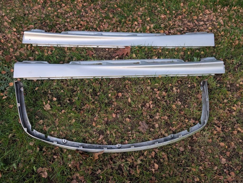 Zijskirts Saab 9-3 5-deurs zilvergrijs, Ophalen, Gebruikt, Links, Bumper