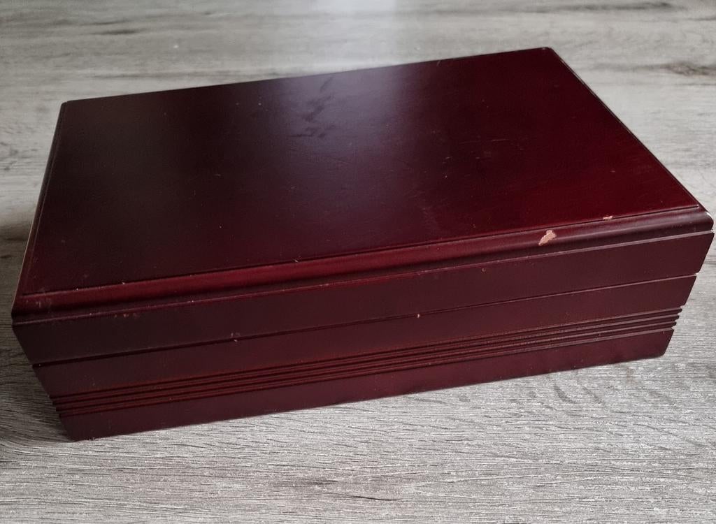 Luxe Humidor voor Sigaren - Perfecte Bewaring, Ophalen of Verzenden, Zo goed als nieuw, Tabaksdoos of Verpakking