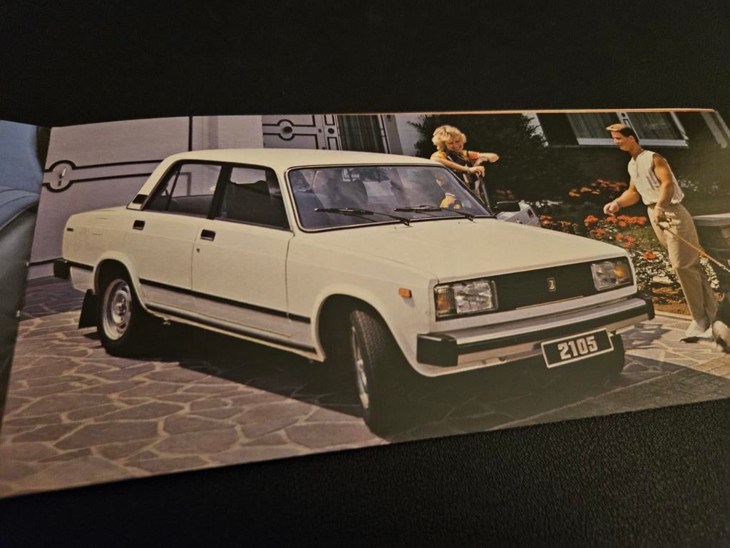 Brochure Lada 1984, Ophalen of Verzenden, Zo goed als nieuw, Overige merken