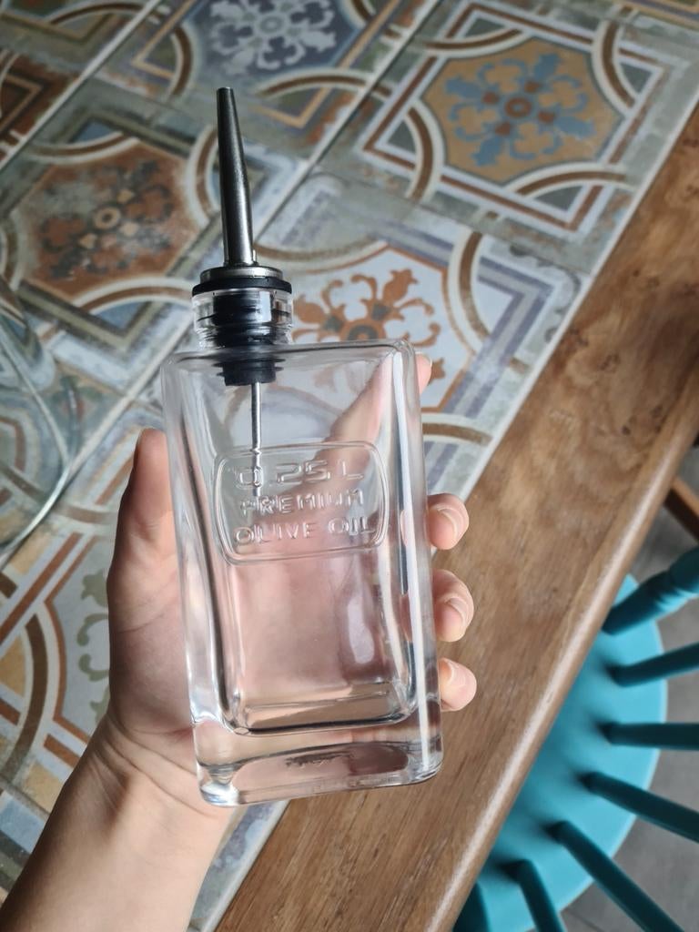 Glazen oliefles - Luigi Bormioli Italia, Huis en Inrichting, Keuken | Keukenbenodigdheden, Ophalen of Verzenden, Zo goed als nieuw