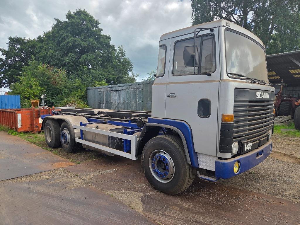 SCANIA 141 V 8 .CONTAINER SYSTEEM., Auto's, Scania, Bedrijf, Zilver of Grijs, Te koop