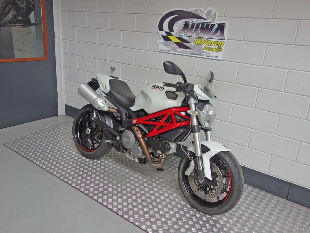 DUCATI M 796 (bj 2011) - foto 2