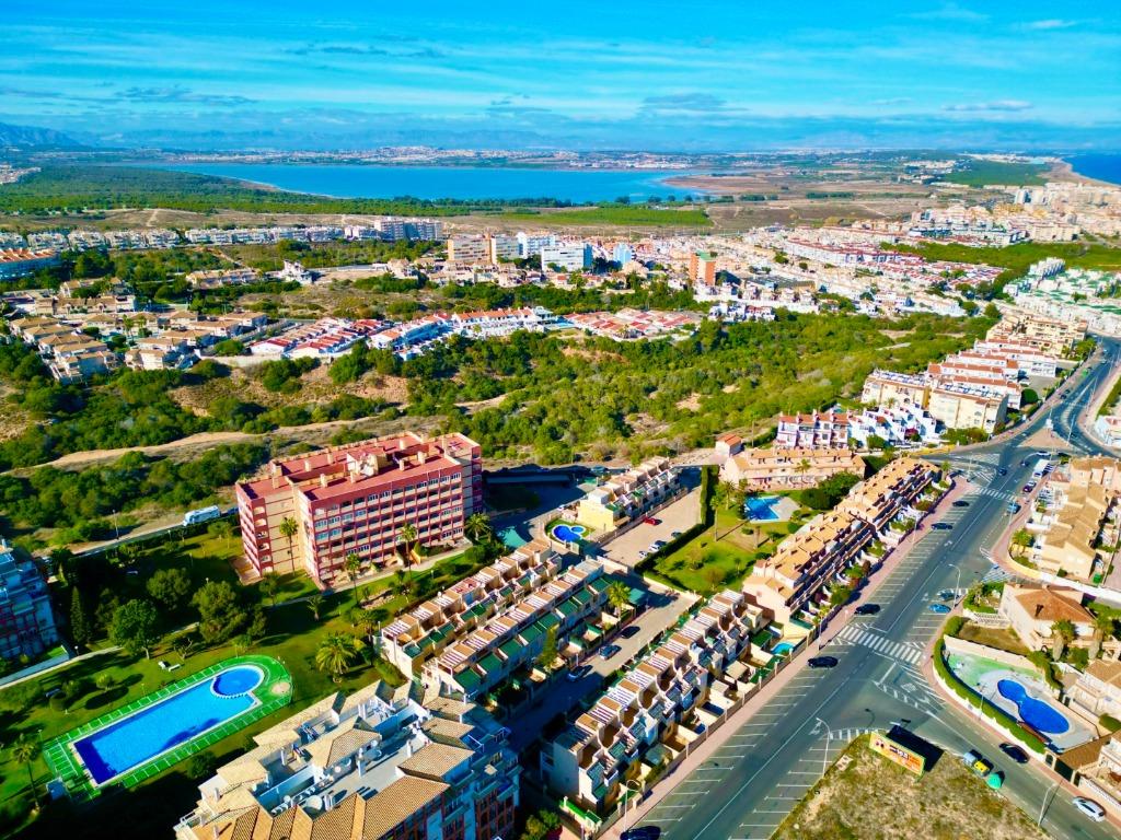 Uniek appartement te huur in Torrevieja/ Costa Blanca Spanje, 5 personen, Wasmachine, 2 slaapkamers, Costa Blanca