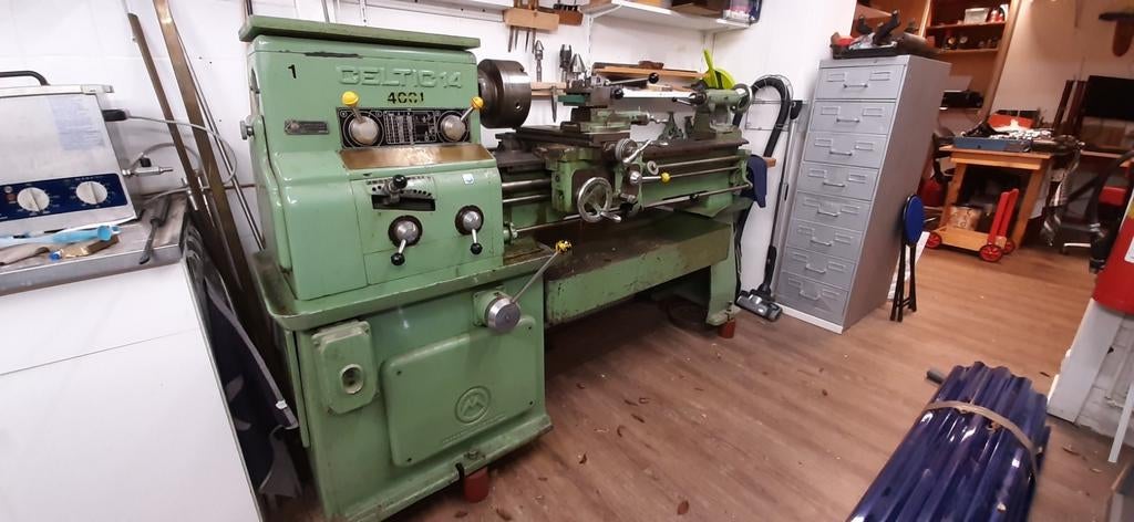Draaibank. Celtic 14 Mondiale, Zakelijke goederen, Machines en Bouw | Metaalbewerking, Ophalen of Verzenden
