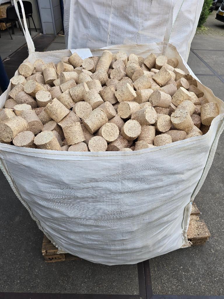 Houtbriketten, Tuin en Terras, Haardhout, Blokken, Minder dan 3 m³, Ophalen