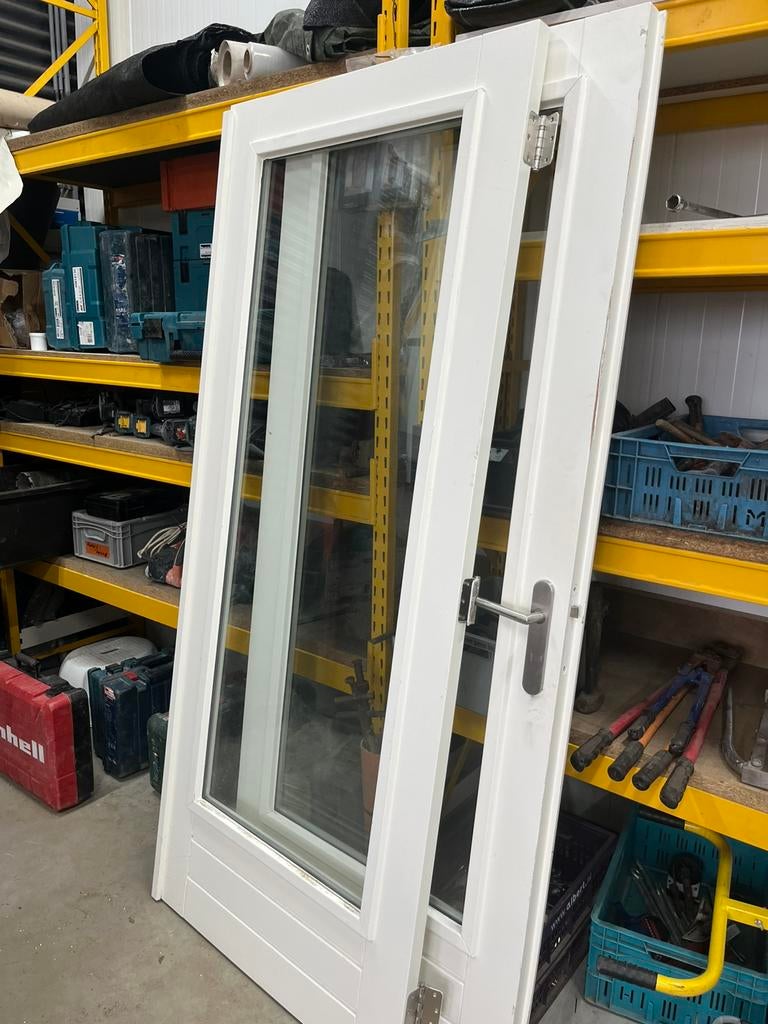 Hardhout kozijn met dubbele deuren zo goed als nieuw, Ophalen of Verzenden, Zo goed als nieuw, Hout, Deurkozijn