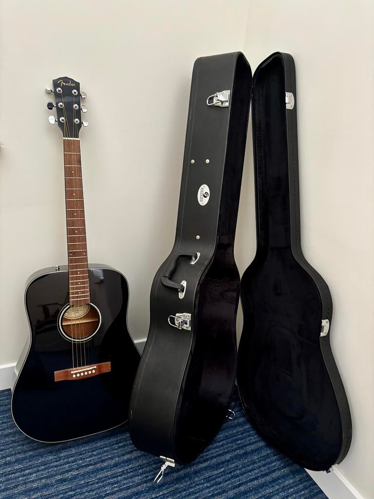 Fender western gitaar ZGAN + koffer + muurbeugel, Ophalen, Zo goed als nieuw, Western- of Steelstringgitaar, Met koffer