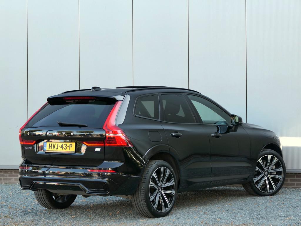 Volvo XC60 2.0 T8 Plug-in hybrid AWD Plus Dark 12 MND garant, Automaat, Gebruikt, 4 cilinders, Zwart