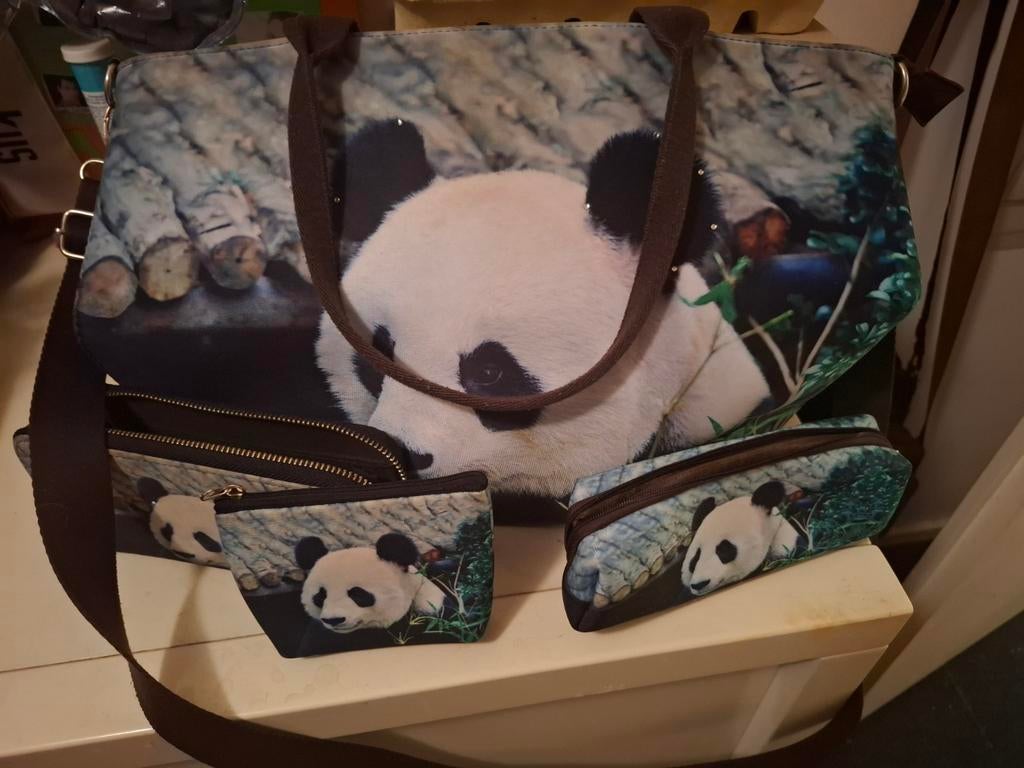 Schouder tas portemonnee en kleine portemonnee en etuu panda, Sieraden, Tassen en Uiterlijk, Tassen | Schoudertassen, Ophalen of Verzenden