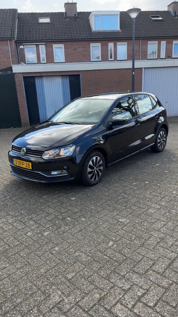 Volkswagen Polo 1.2 TSI NAP!! 66KW 2014 Zwart, Auto's, 40 €/maand, 4 cilinders, Zwart, Origineel Nederlands