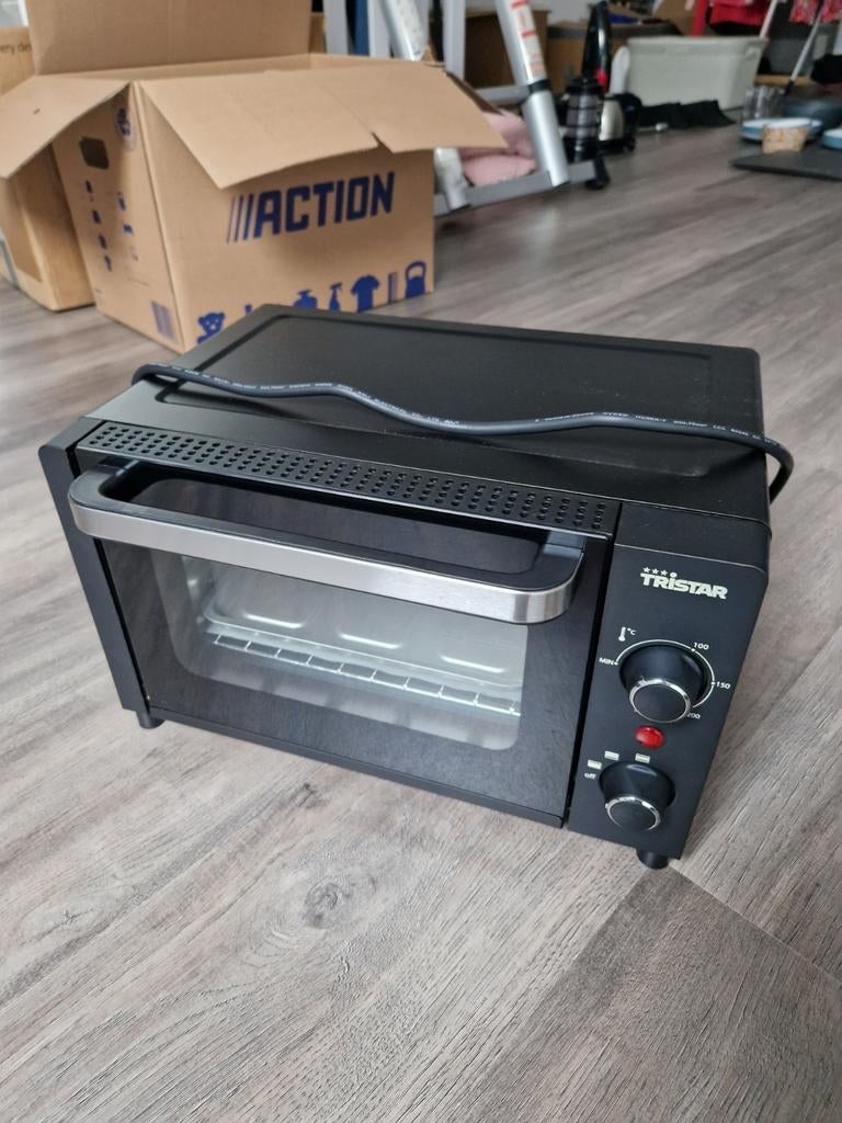 Handige Tristar oven, schoon en netjes., Ophalen of Verzenden, Zo goed als nieuw