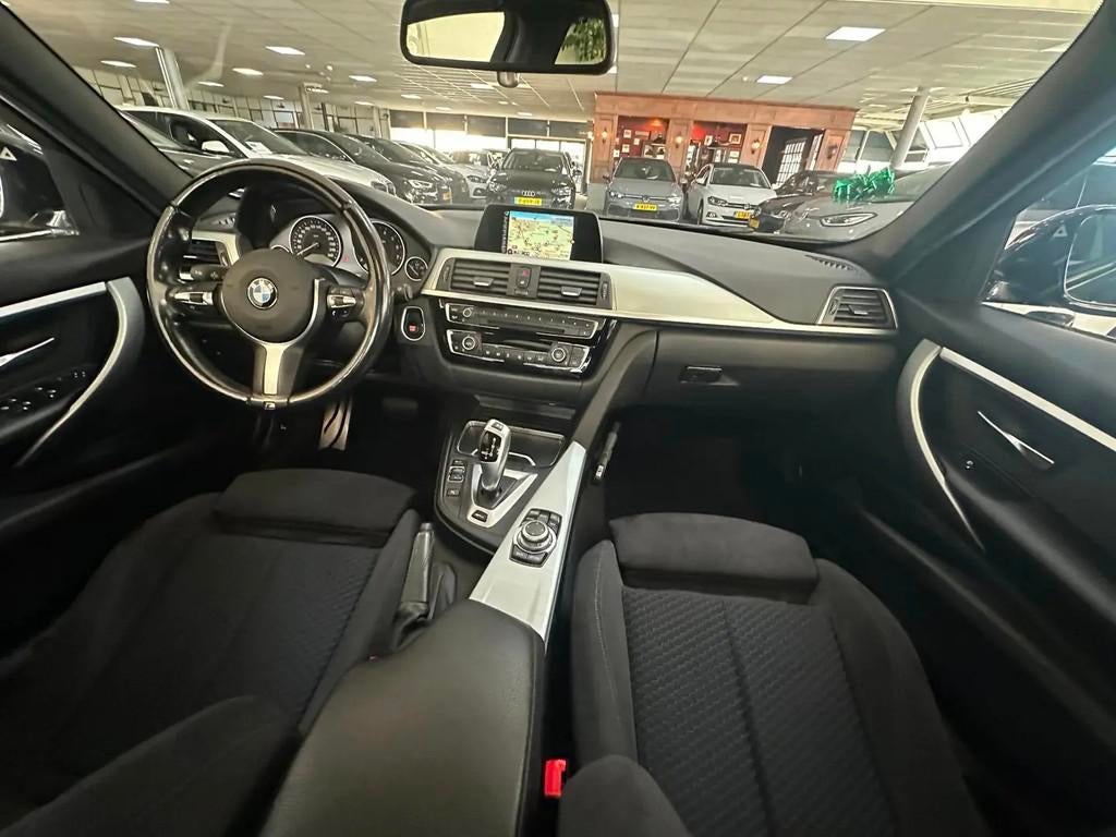 BMW 3 Serie 330e/M-PAKKET/PANO-DAK/XENON/DERLON € 17.995,0, Automaat, 1998 cc, Achterwielaandrijving, Gebruikt